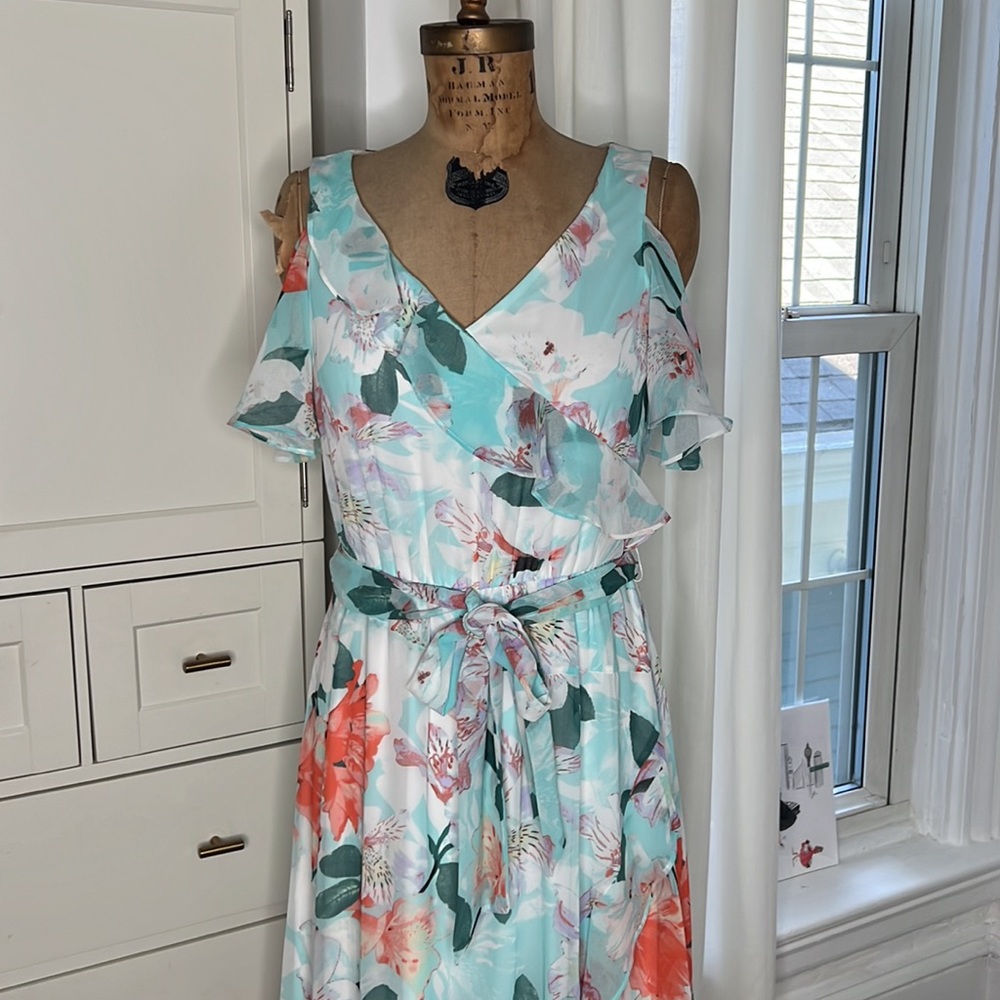 Calvin Klein Floral Maxi Dress Size 4 - Picture 2 of 8